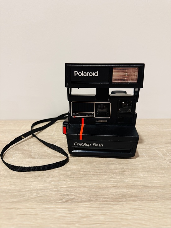 Polaroid Other - Vintage Polaroid OneStep Flash Instant Film Camera - Black 600 Series - Tested